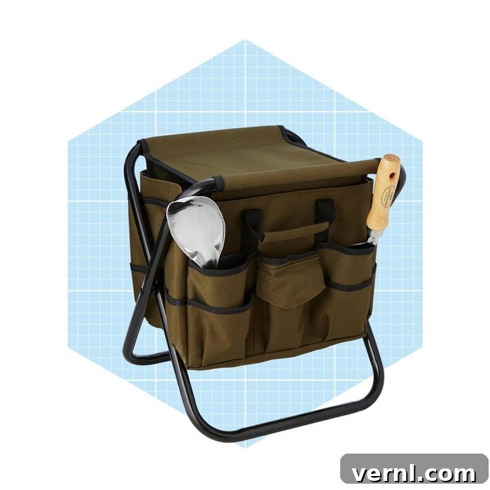 Sırtınızı Düşünen Bahçe Yardımcısı: Oturaklı Alet Çantası 3 The Tool Seat Gardening Stool displaying its storage capabilities and compact form
