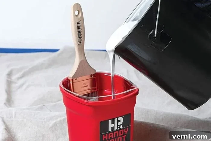 11 Professional Secrets for Perfect Trim Painting 5 Handy Paint Pail