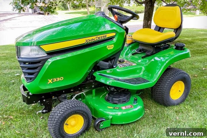 John Deere Riding Mower: The Expert's Definitive Verdict 3 John Deere Lawn Tractor