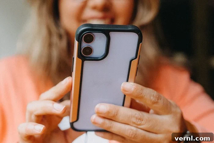 7 Reasons Your Phone Won't Charge 3 7 Reasons Your Phone Isn't Charging Gettyimages 1692950426
