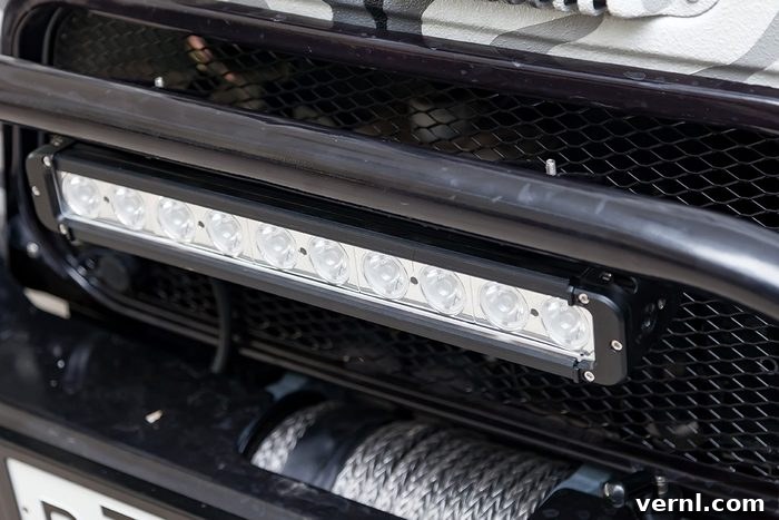 Flashy Aftermarket Car Lights Are Likely Illegal 2 Aftermarket Car Lights Gettyimages 1209466948