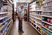 Retail’s 2026 Shakeup: Giants Fall, Unexpected Brands Soar