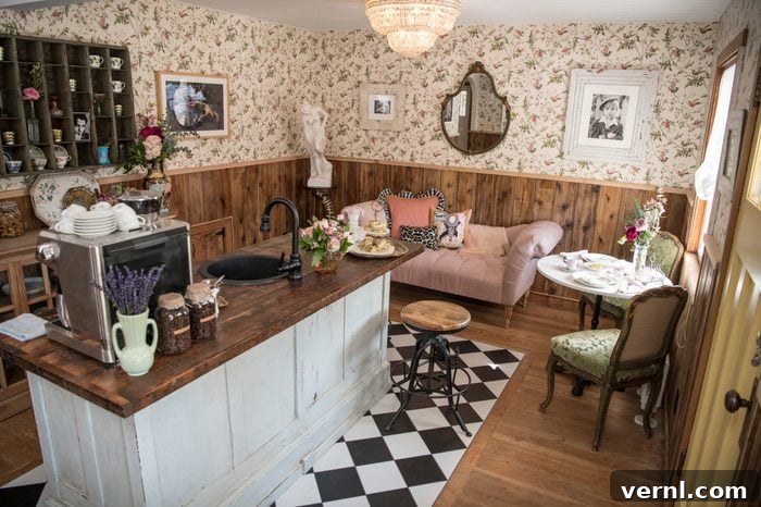 Pamela Anderson Restores Her Grandparents’ Home in Pamela’s Garden of Eden 3 Pge1 Roadhouse Arcady Room Ep03 Arcady Room Full 5178