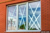 Does Taping Windows Before Storms Actually Prevent Damage?